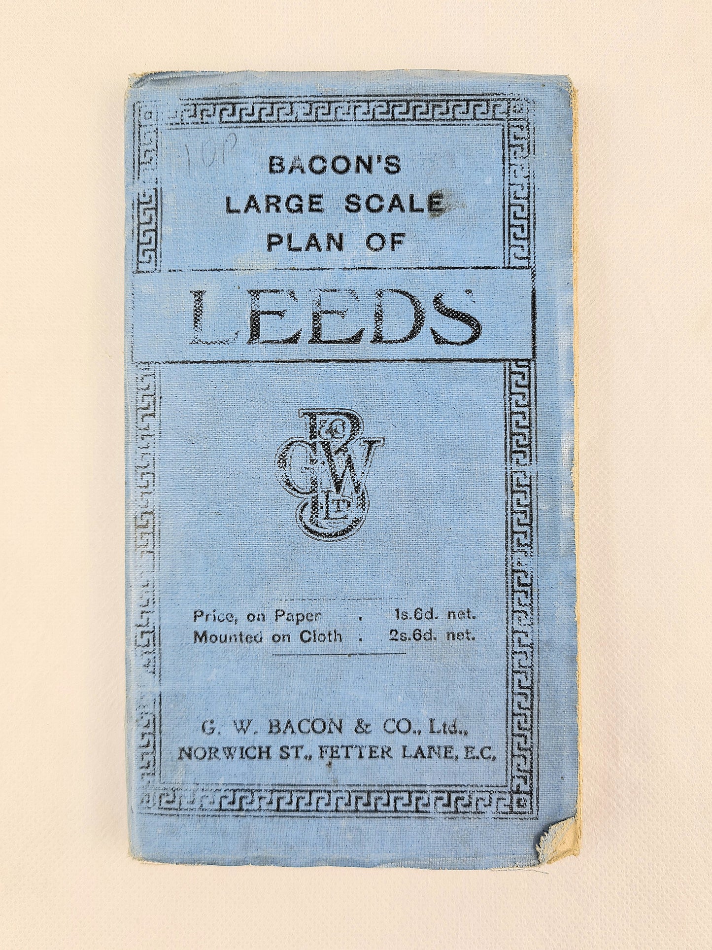 Vintage folding map of Leeds 