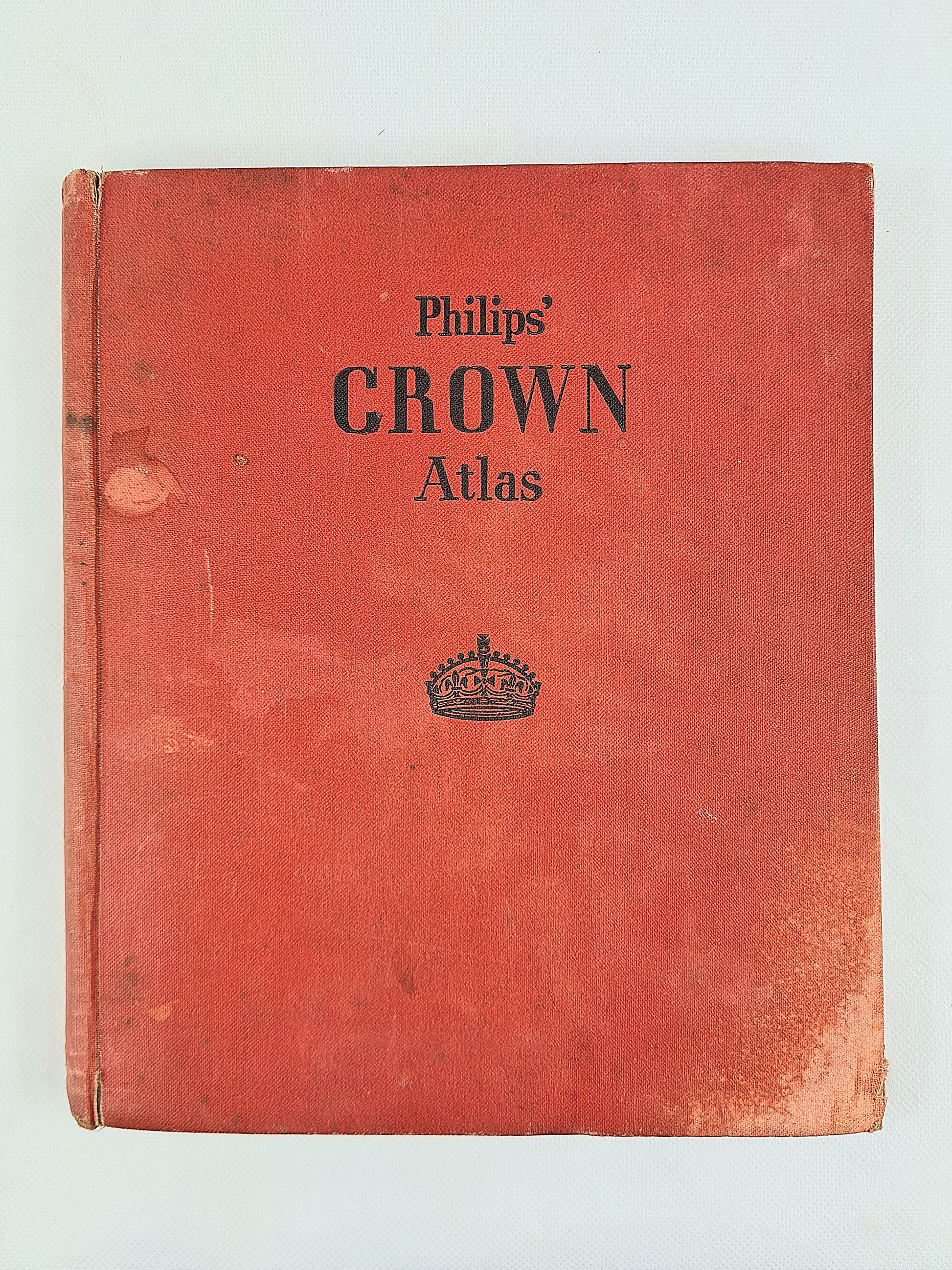 Philips Crown Atlas. Vintage book of maps 