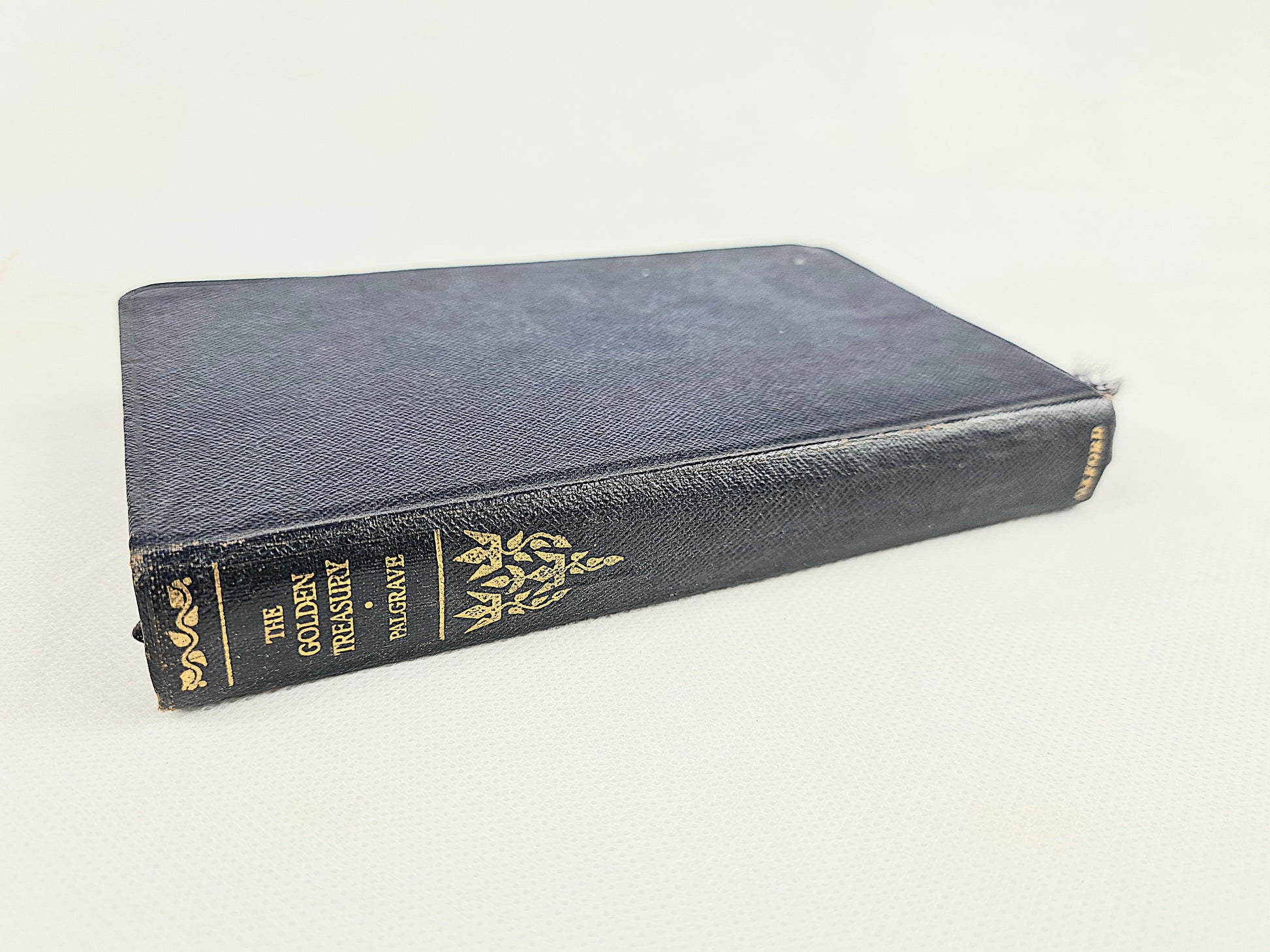 Palgraves Golden Treasury. Blue antique poetry book with gold lettering to the spine 