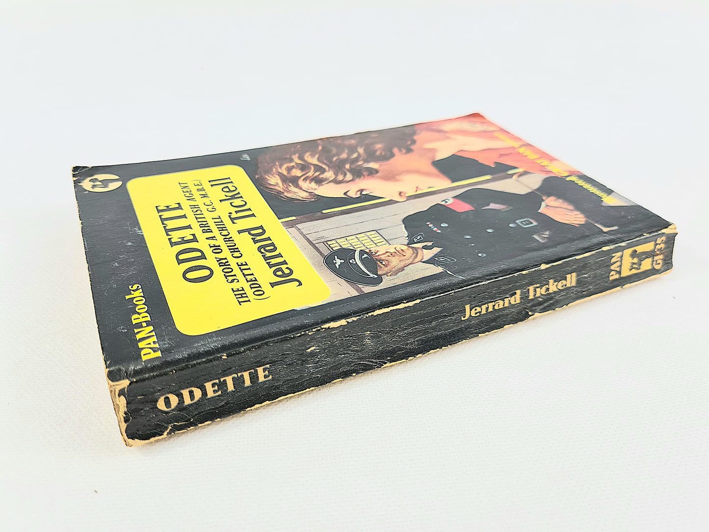 Odette by Jerrard Tickell. Pan Books GP35, vintage paperback