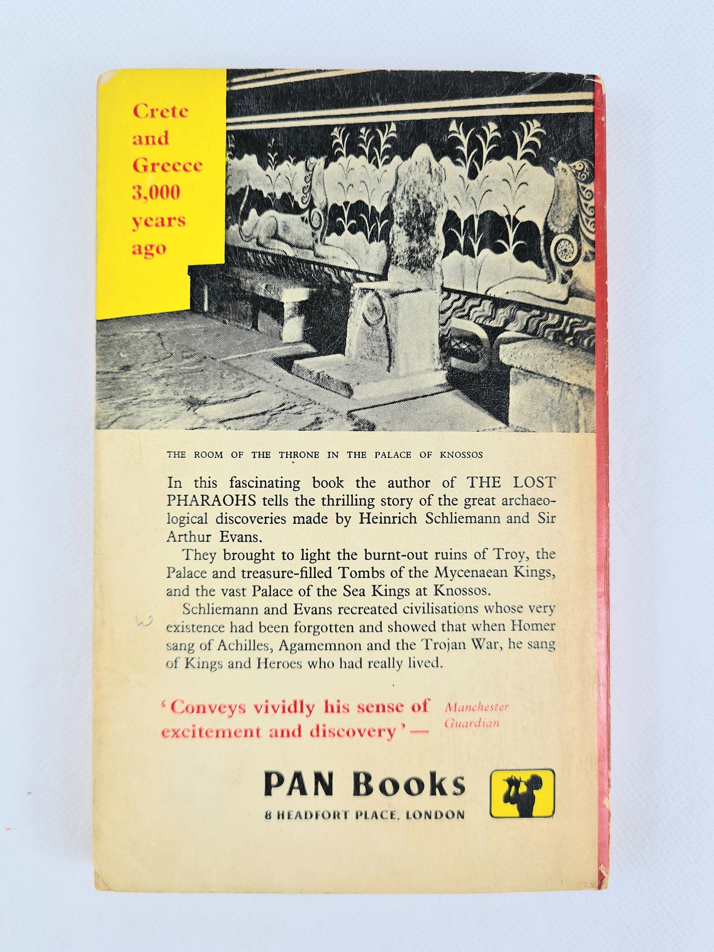 The Bull Of Minos by Leonard Cottrell. Vintage Pan Books GP36. Vintage Paperbacks