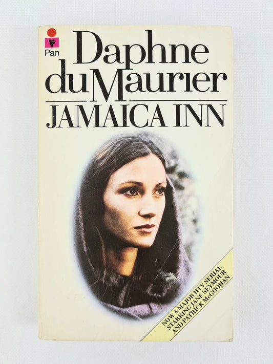 Jamaica Inn by Daphne du Maurier. Vintage paperback book 