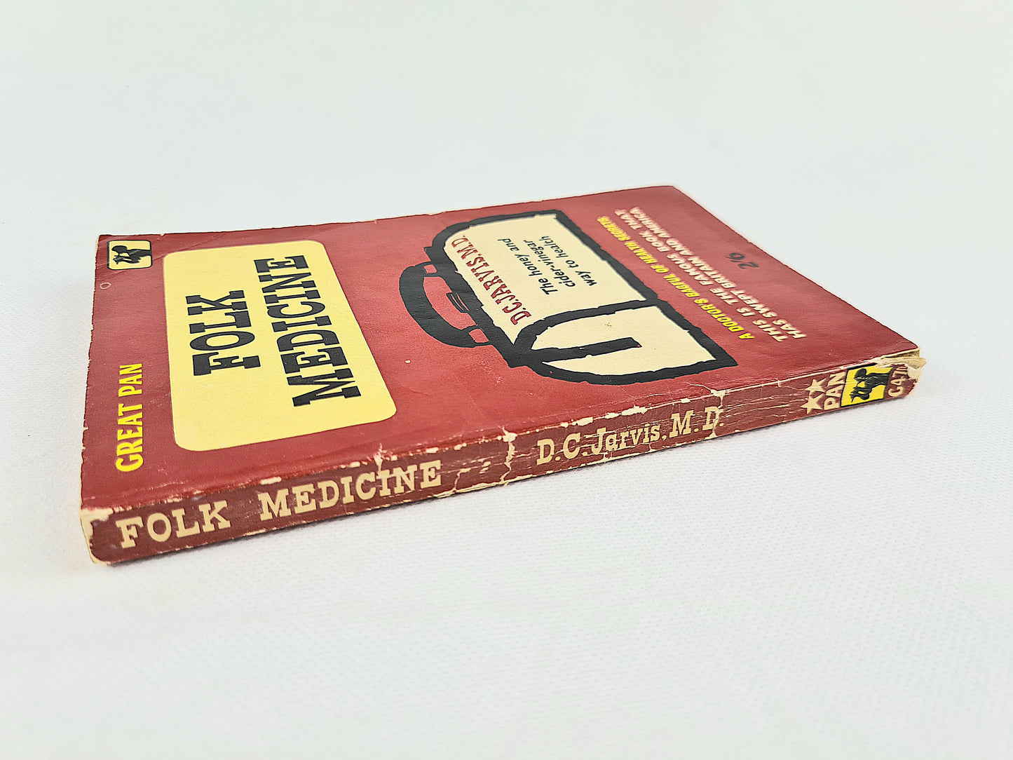 Folk Medicine by D.C Jarvis. Great Pan Books G470