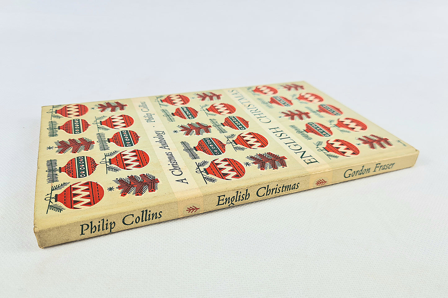 English Christmas, A Christmas Anthology Compiled by Philip Collins. Vintage hardback book