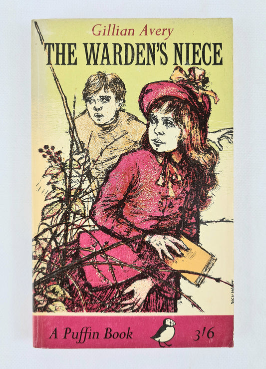 The Warden's Niece. Vintage Puffin book 