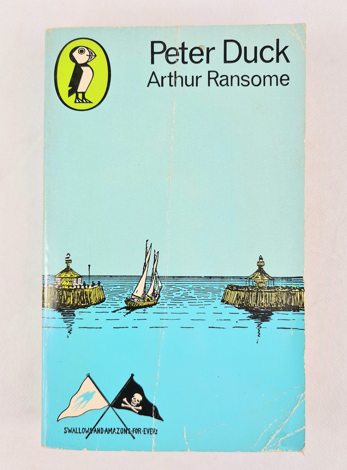 Peter Duck by Arthur Ransome. Puffin Books 