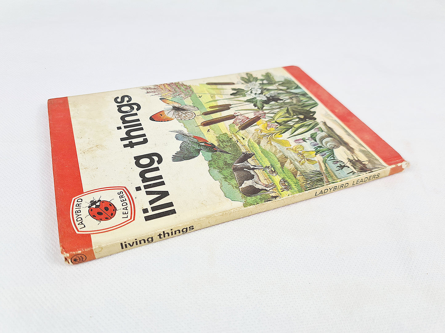 Living Things, Ladybird Books Series 737