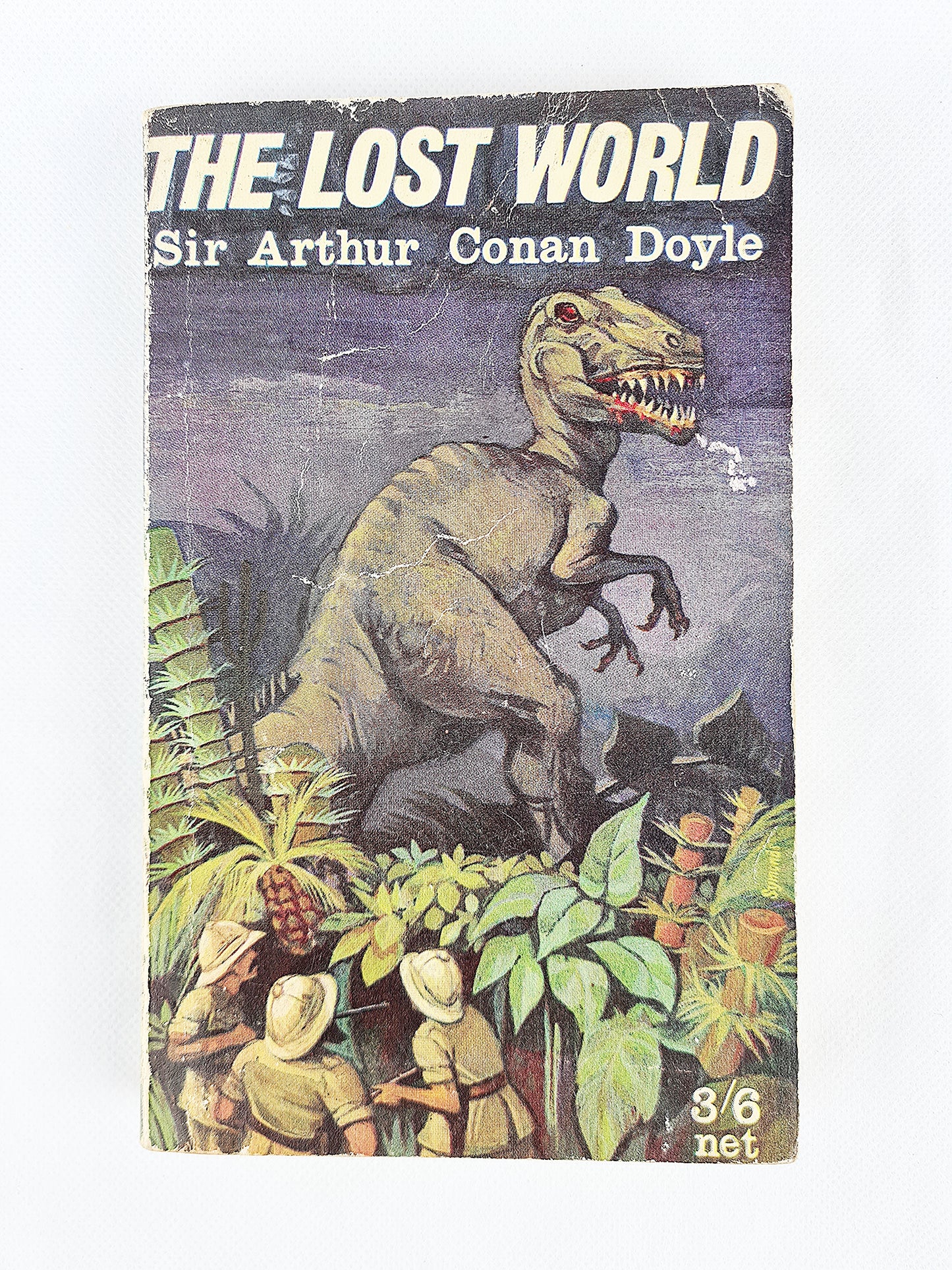 Vintage arthur conan doyle book, the lost world, vintage books